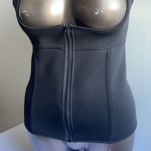 Compression / Waist Training Top XL - Picture 2 of 5